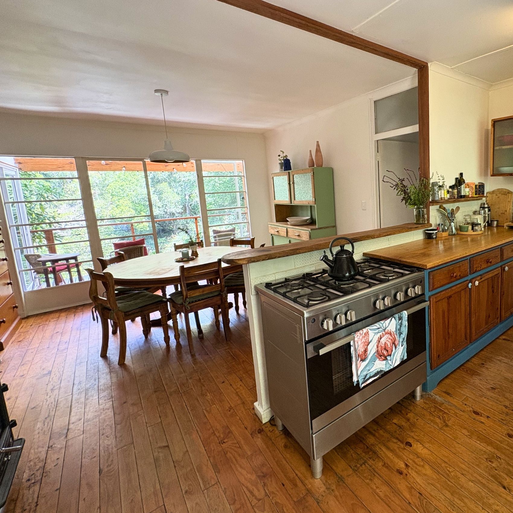 Loch Loerie River Cottage Kitchen
